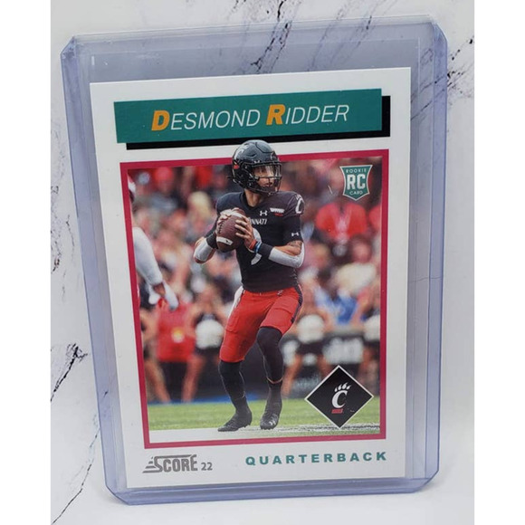 2022 Score Desmond Ridder #183 RC Throwback Atlanta Falcons - Picture 1 of 4